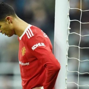 对朗尼克不满 C罗下最后通牒 本赛季结束后或走人